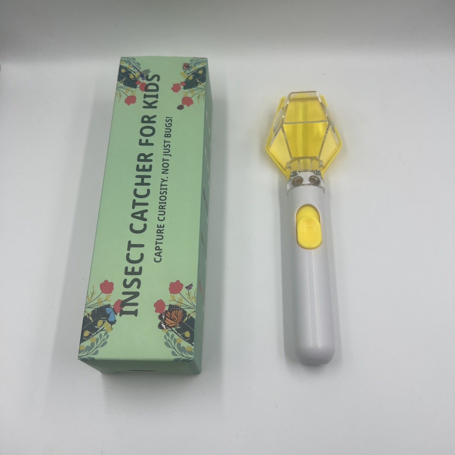 Childrens Insect Observation Box with Magnifier