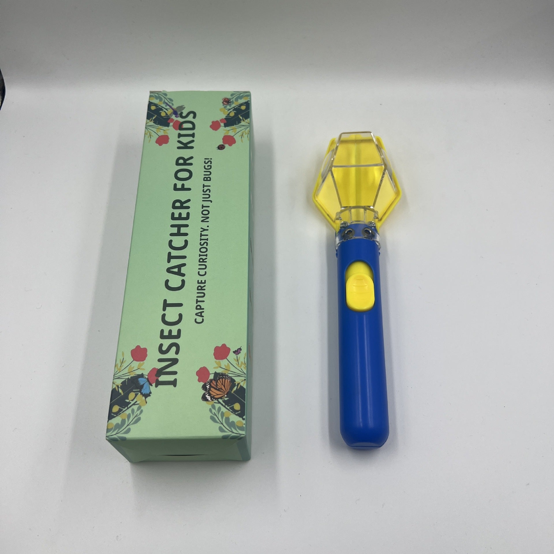 Childrens Insect Observation Box with Magnifier